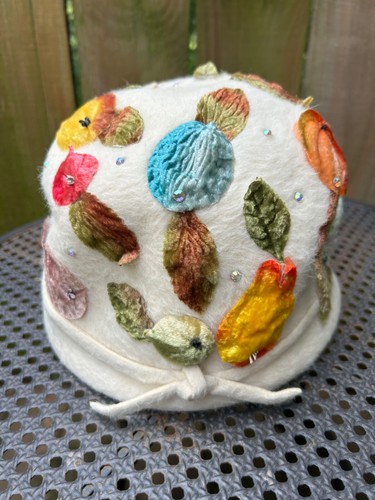 Sombrero Doris Diseñado Para Mujer 100% Piel Hecho en Unión Angorette Italia Hojas de Frutas - Imagen 3 de 12
