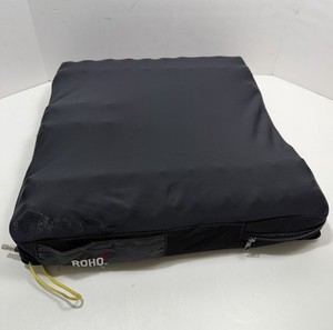 ROHO HIGH PROFILE 1R1010C WHEELCHAIR CUSHION 18.25" x 18.25" X 4.25” WITH COVER