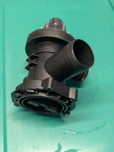 Waschmaschine Indesit IWC71453 UK N Waschmaschine Ablaufpumpe Lagerware j/n