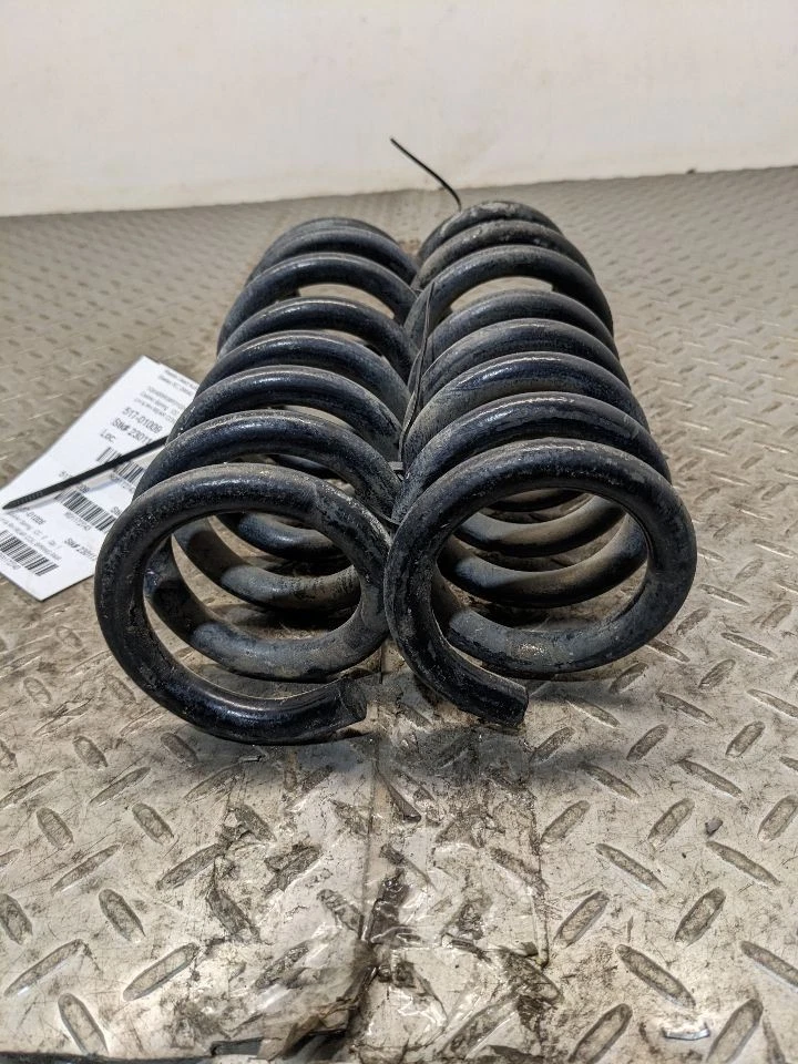 Cadillac ATS 2013-18 AWD suspensión trasera izquierda y derecha muelle helicoidal S 117 Foto 4 de 4