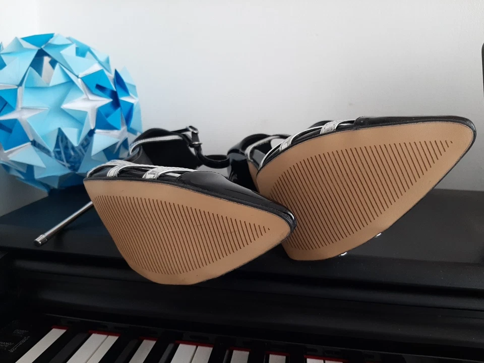 Scarpa Fetish Estremo tacco cm 17 metallo N. 40 donna Nuovo senza scatola - Immagine 4 di 4