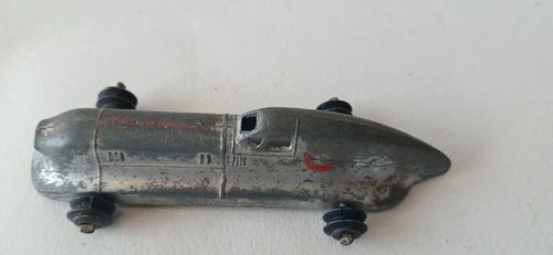 Vintage Dinky Toys 23d Auto Union Racing Car, a pre-war die-cast collectible.