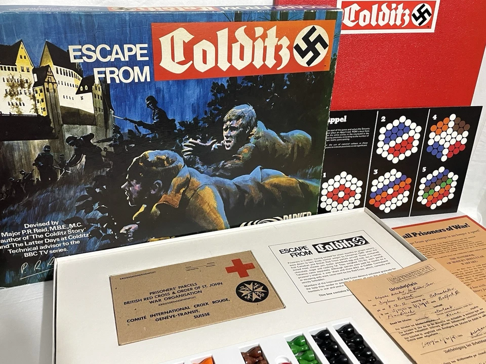 VINTAGE  ESCAPE FROM COLDITZ BOARD GAME 1ST EDITION 1970s PARKER 100% COMPLETE - Image 3 of 4