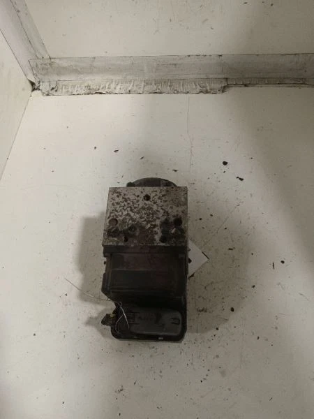 Anti-Lock Brake Part Pump From 11/00 Fits 01 INFINITI QX4 699684 - Image 2 of 2