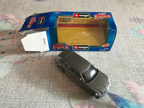 DODGE MAGNUM RT HEMI 2005 Noir AMES POLICE SPARK S0852 1:43 de refe