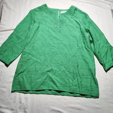 Alfred Dunner Top Womens Size 12 Green 3/4 Sleeve Blouse Embroidered Lining