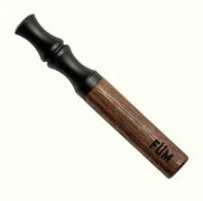 FÜM Solano Flavored Air Device - Naturally Switch from Bad Habits - Onyx Black