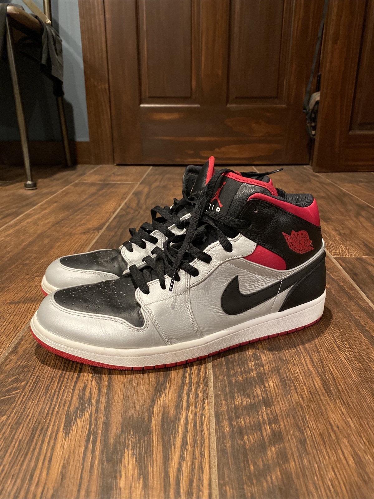 air jordan 1 silver and red