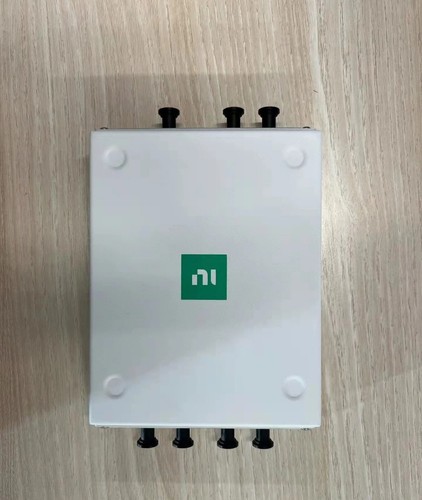 NI Ettus Research USRP B210 SDR 2x2 70MHz-6GHz Software Defined Radio - Picture 3 of 3