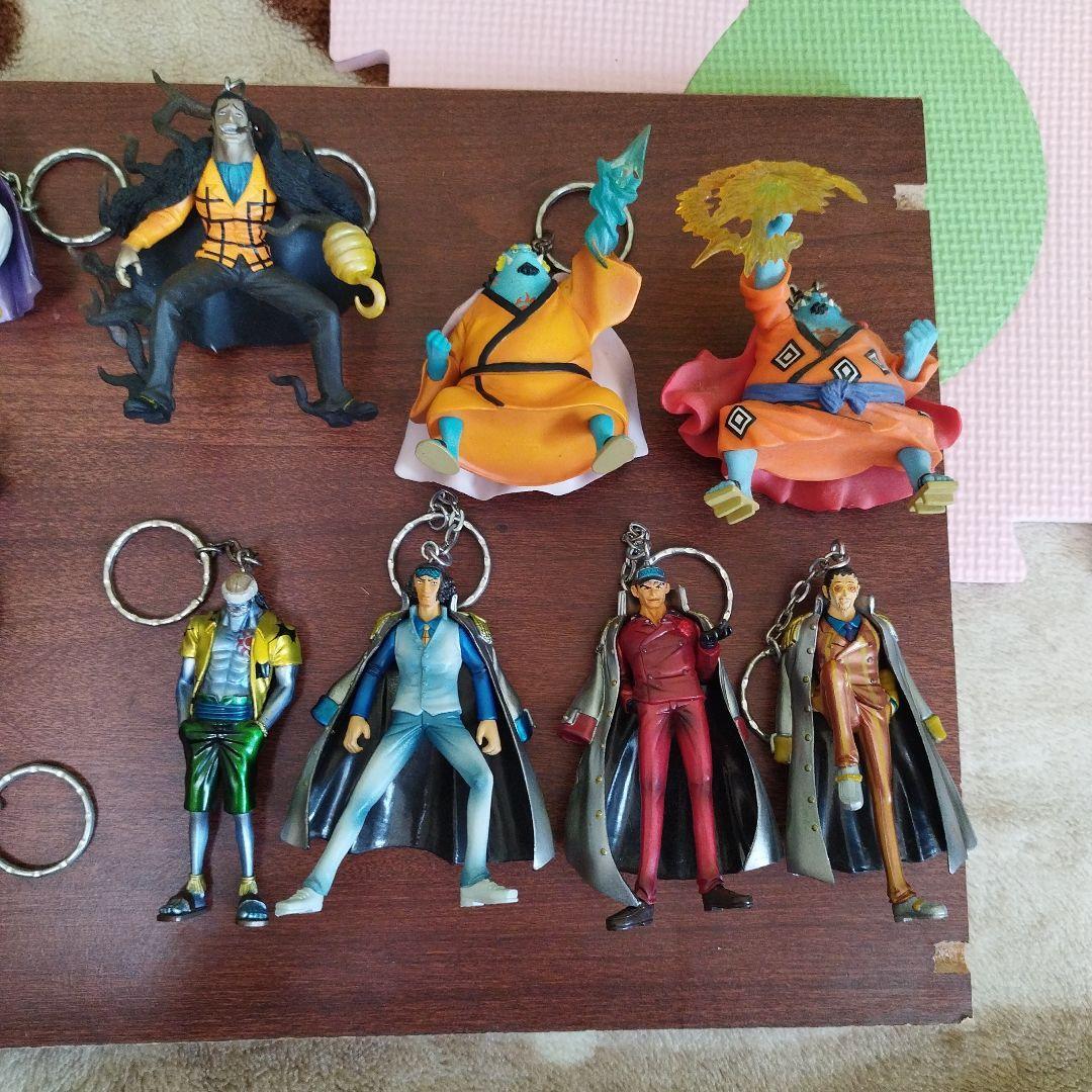 LOT7 ONE PIECE figure Keychain set Crocodile Jinbei NAVY etc (Asis