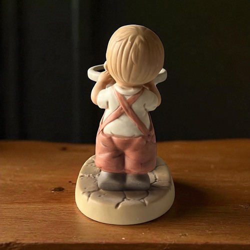 Vintage Enesco “Blow Wind, Blow” Figurine – Memories of Yesterday 1988 - Picture 5 of 9