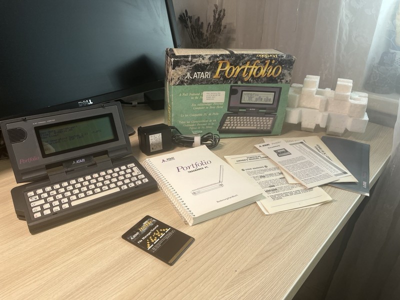 Atari Portfolio Complete Set Box Manuals AC Adapter Memory Card Tested