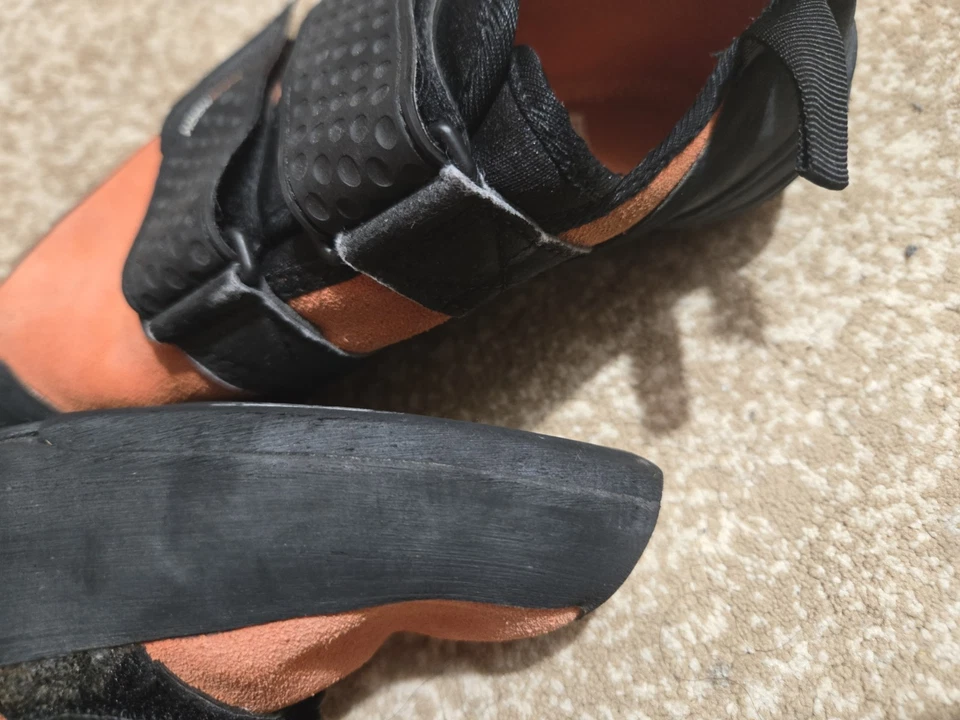 Flashes Mad Rock, apenas usados de gran calidad, para hombre 7. Envíame un mensaje de texto para preguntas. Foto 4 de 4