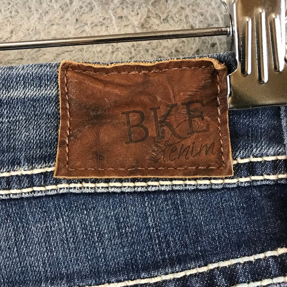 Pantalones de mezclilla BKE para mujer 26L Sabrina acampanados elásticos flexibles puntada gruesa Foto 4 de 4