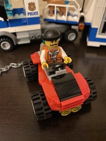 LEGO City Mobile Command Center #60139 99.9% Complete *RETIRED*