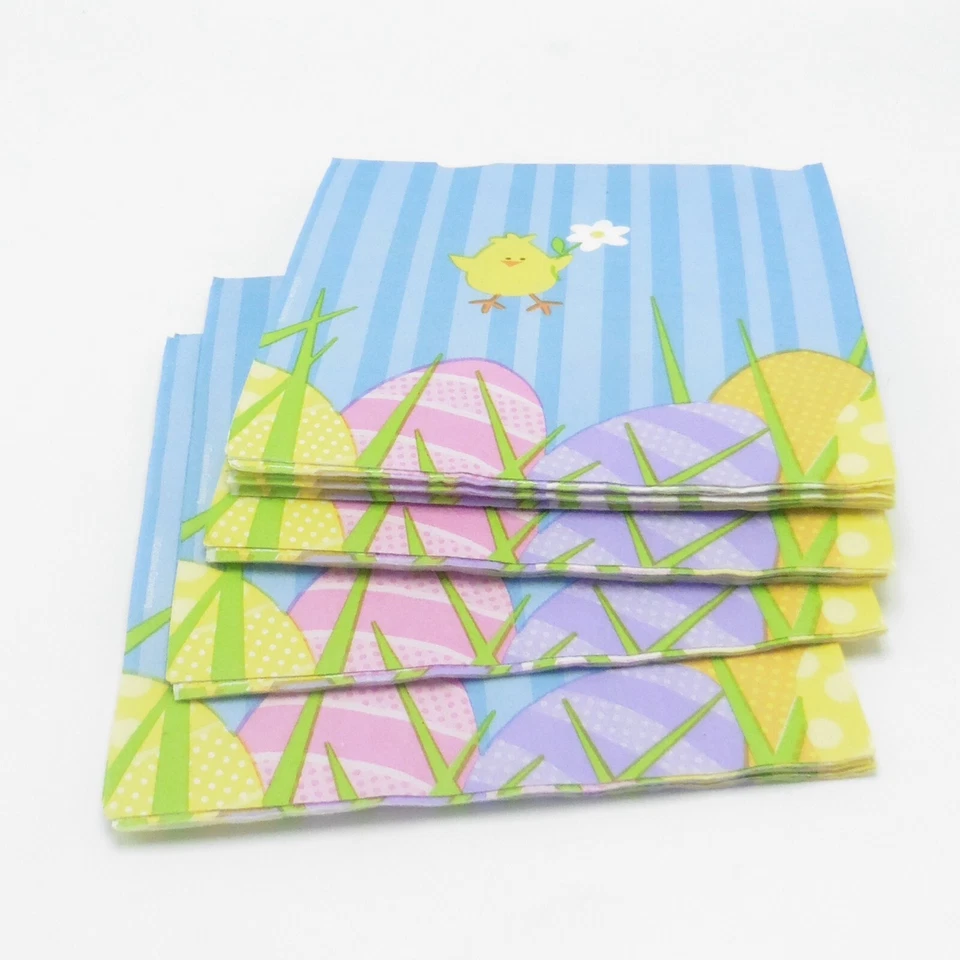 Servilletas de papel de Pascua - Diseño de jardín de conejito - 6,5 x 6,5 pulgadas, 2 paquetes de 24 Foto 2 de 4