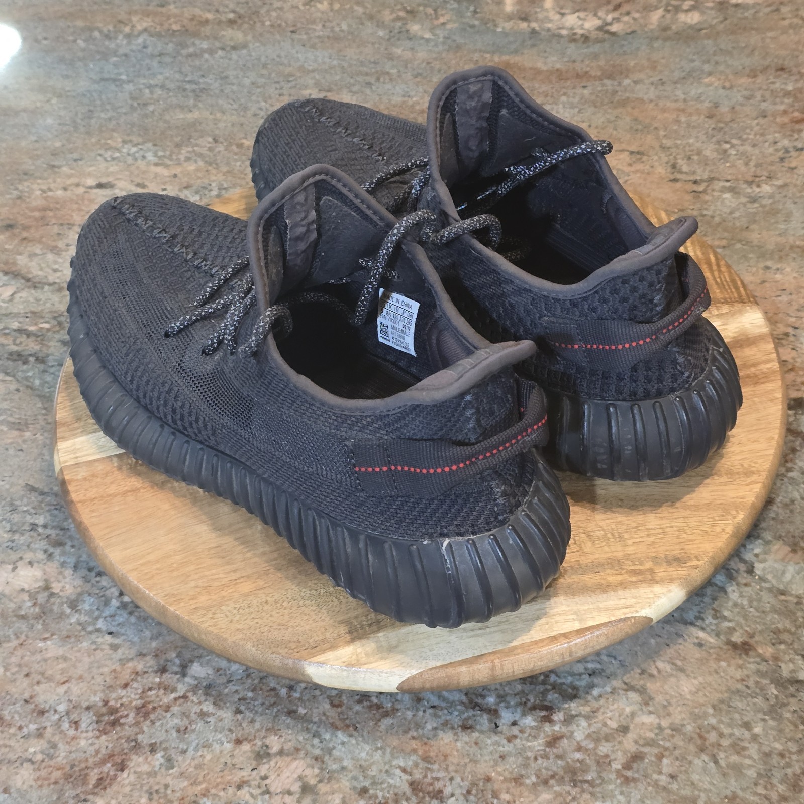 Adidas Yeezy Boost 350 V2 Black - Mens Size 9 - Athletic Shoes Sneakers thumbnail 5