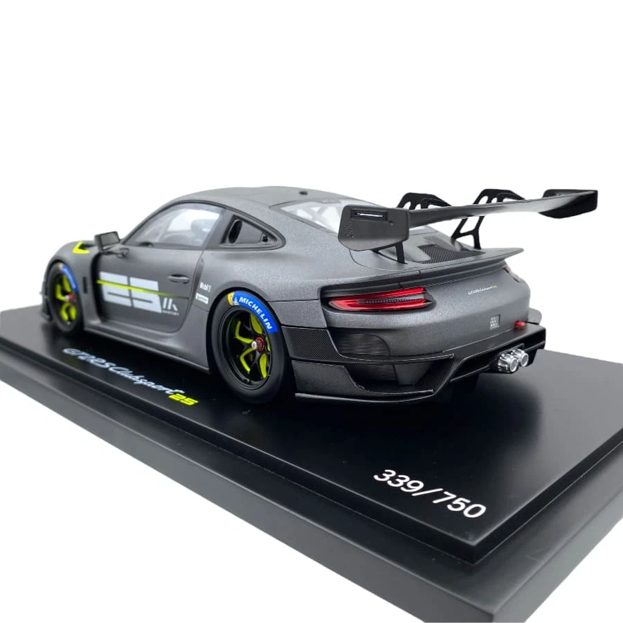 Modellino Auto Spark 1/18 Porsche 911 991-2 GT2 RS Clubsport 2021 Manthey Rac... - Immagine 2 di 4