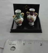 1:12th Decorative Vases (2pcs) for Miniature Dollhouses Reutter Porcelain 3768