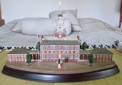 Independence Hall resin model with certificate of authenticity The Danbury Mint