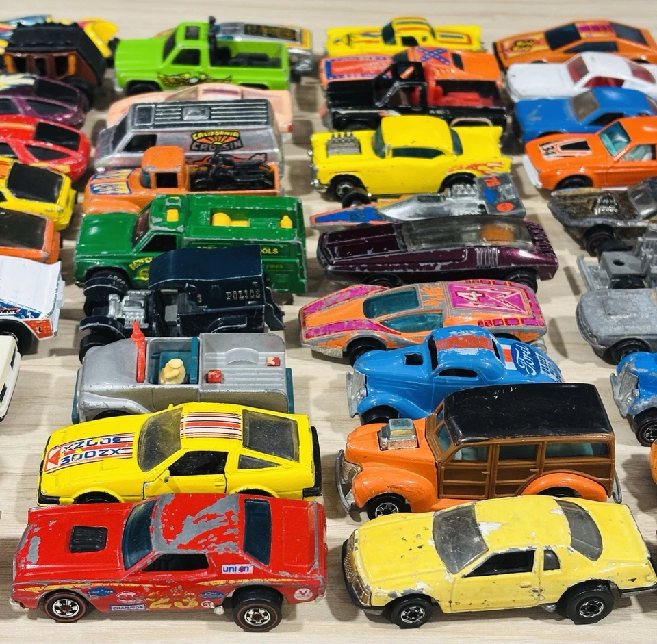 Lote de 75 depósitos de chatarra Hot Wheels/Matchbox Redlines Blackwalls 60’s 70’s 80’s Foto 4 de 4