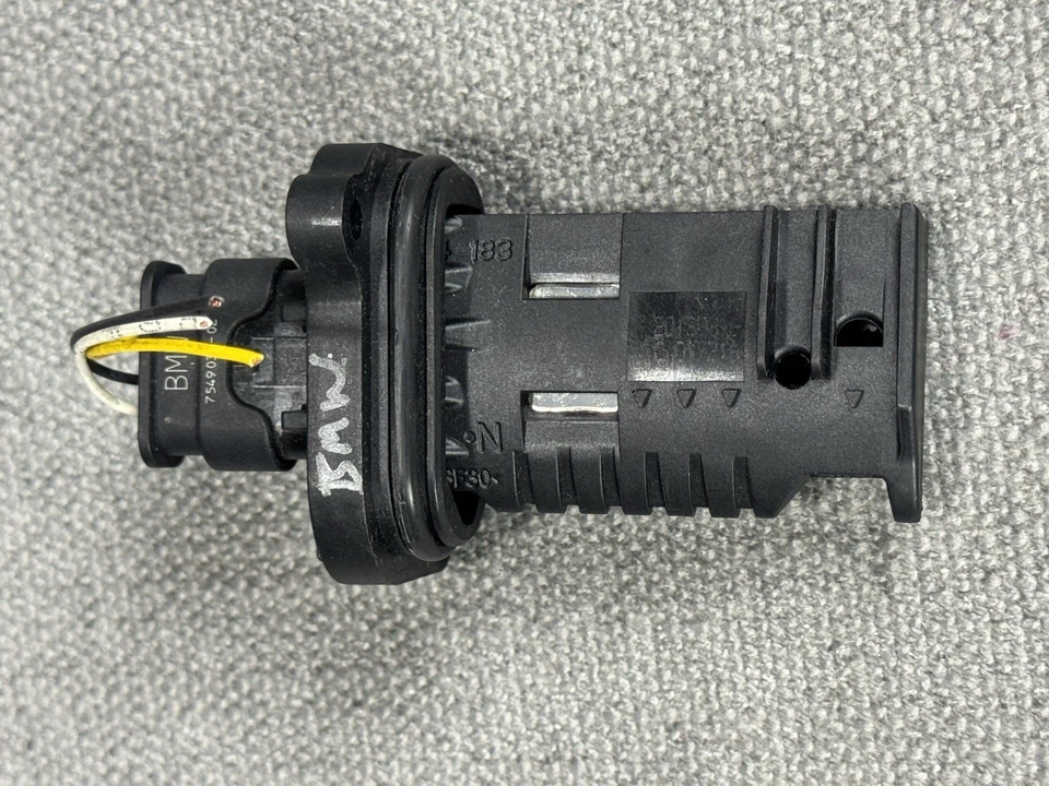 BMW F82 F22 F30 F32 F10 F13 M3 2012-2018 MAF medidor sensor de flujo de aire másico OEM Foto 2 de 4