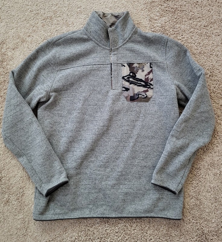 Under Armor Ridge Reaper Camo Grey Button Sweater sz XL 