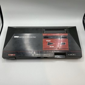 SEGA Master System Console Bundle Games Light Phaser Controllers Manuals Posters