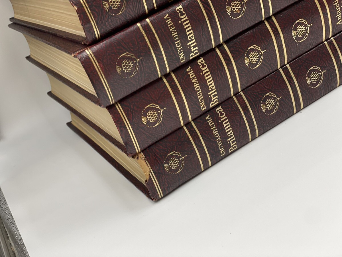 ENCYCLOPEDIA BRITANNICA　百科事典1768 Amazon.com: Encyclopedia Britannica - First Edition 1768