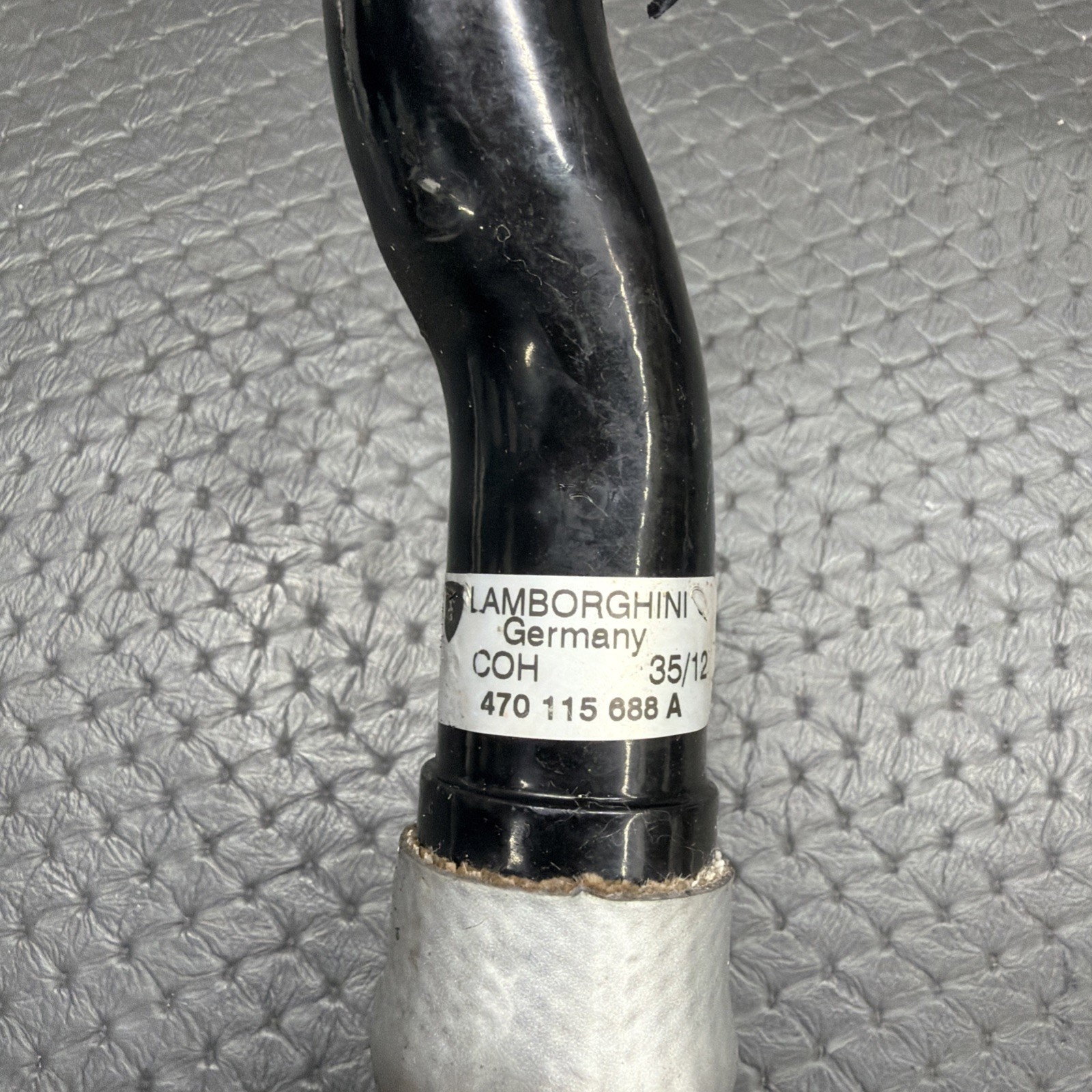 Lamborghini Aventador Oil delivery pipe P/N 470115688A