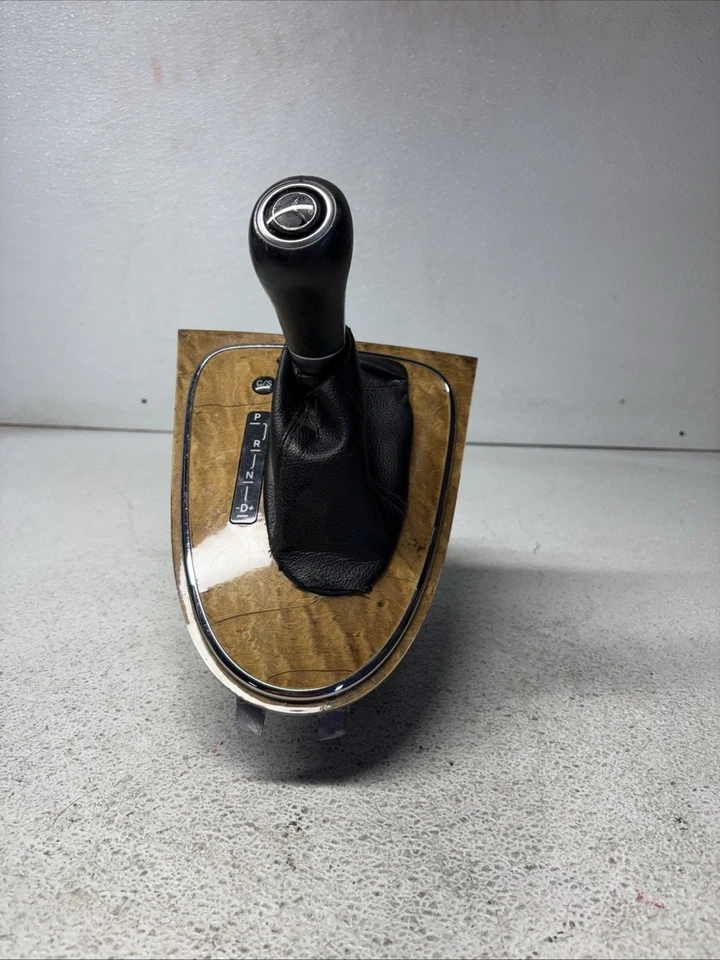 03-09 Selector de cambio de caja de cambios de piso Mercedes E350 Tiptronic A2112674624 Foto 2 de 4