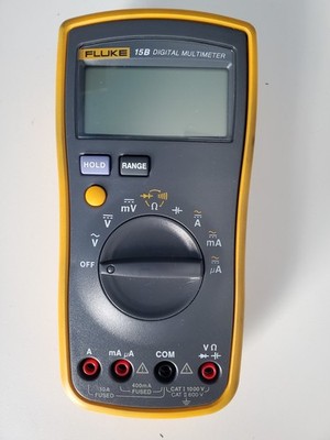 Fluke 15B Digital Multimeter with probes with soft case