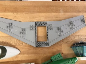 LEGO City Air Cargo Plane &ndash; Set 7893 (Partial Build / Parts Lot)