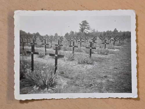 WWII WW2 German Military Photo Wehrmacht Soldiers Cemetery Graves w Crosses