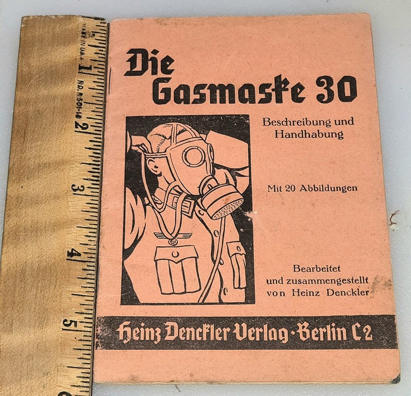 Original WH WW2 Die Gasmaske 30 Beschreibung Und Handhabung Torn Back Cover RARE