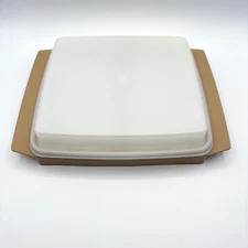 Vintage 4 Piece Beige Tupperware Deviled Egg Keeper Taker 2 Trays #722 #723 #665