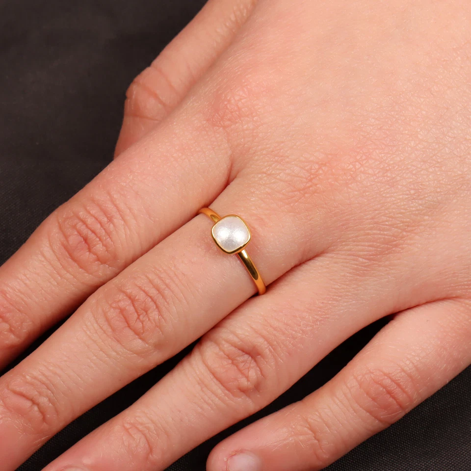 Anillo de compromiso de perlas naturales de agua dulce enchapado en oro anillo hecho a mano gif Foto 3 de 3