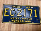 1965 Michigan License Plate # EC-2171 Water Winter Wonderland — photo 1
