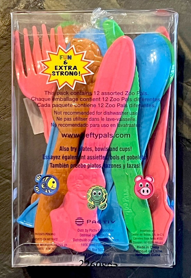 2005 Hefty ZOOPALS Funtensils Kids Cutlery 17 PCS Open Box Zoo Pals