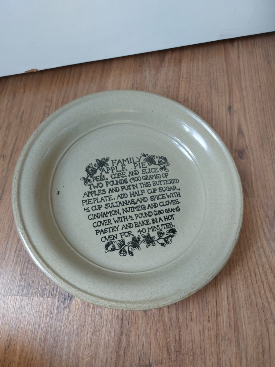Vintage Moira English Farmhouse Green Stoneware Pie Plate Apple Pie Recipe  Prop
