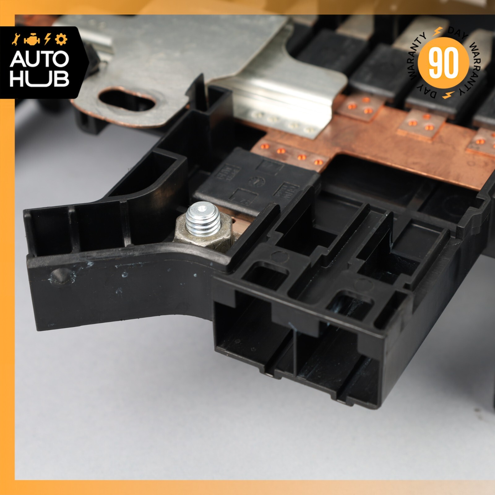 08-19 Maserati GranTurismo M145 Fuse Box Control Unit 199904 OEM