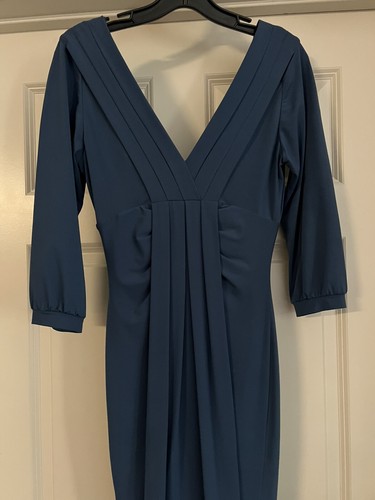 BCBGMAXAZRIA Deep V Back/Front 3/4 Length Sleeve Size XS Teal Blue Liquid Knit - Picture 7 of 10