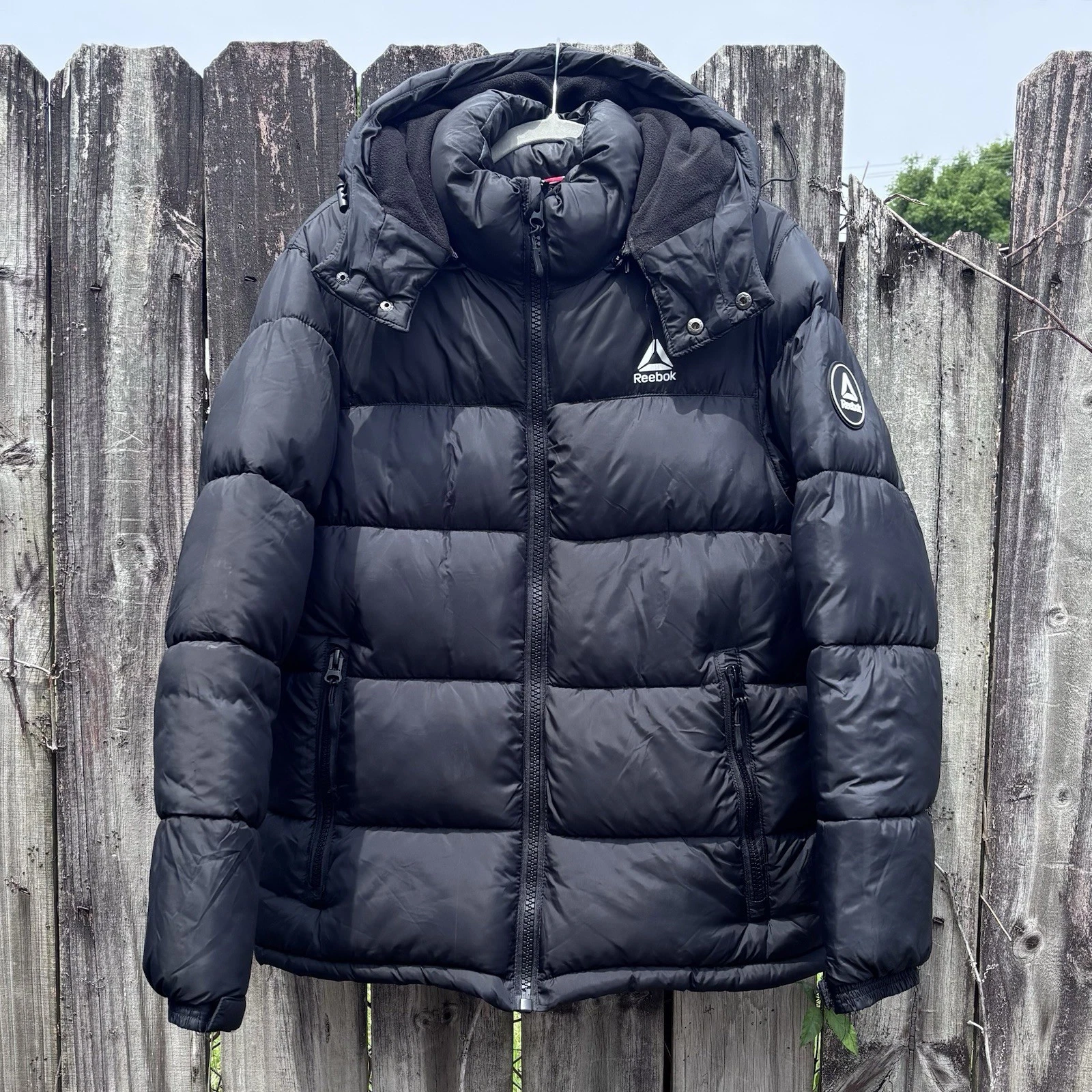 Reebok Men’s Glacier Shield Insulated Packable Puffer Jacket Black Sz S
Opens in a new window or tab