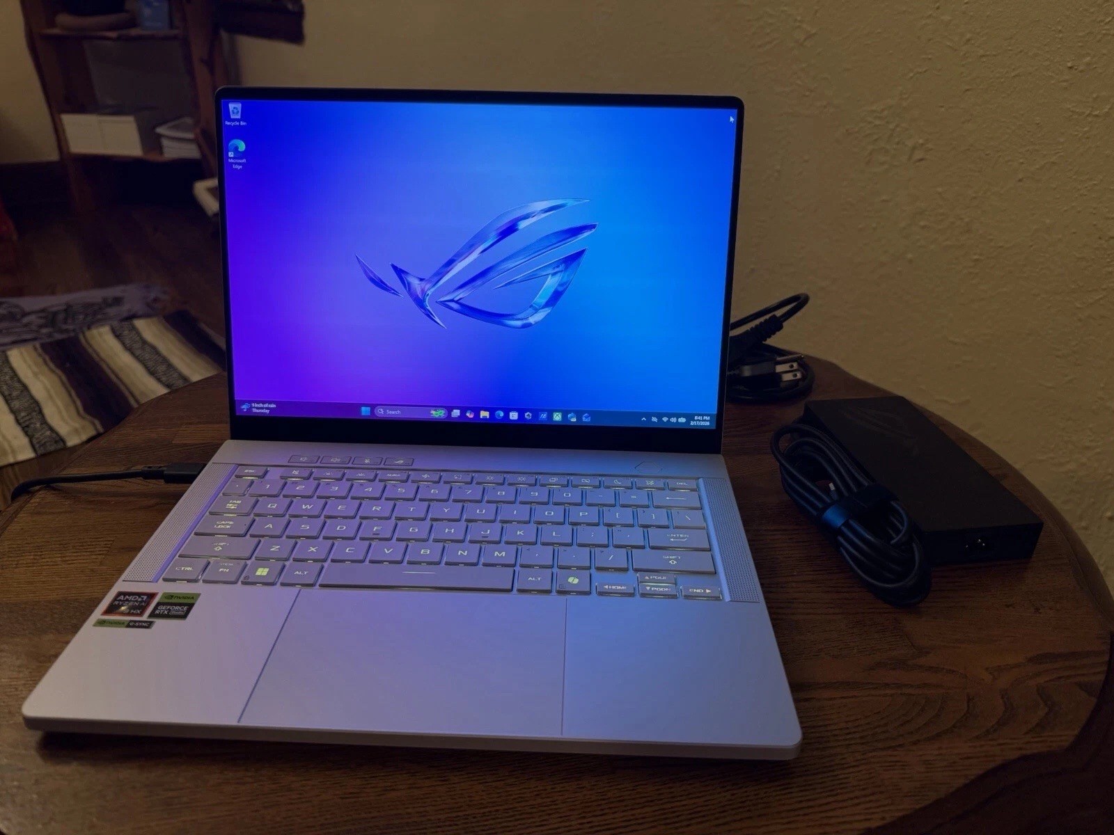 ASUS ROG Zephyrus G14 OLED 2025 RTX 5070 Ti Ryzen AI 9 HX 370 32GB 1TB Gaming