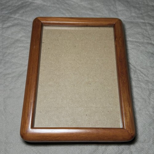 Vintage Wood Photo Frame Mahogany Color Mid Century Style 5” X 7” Thailand H30