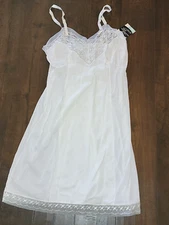Vintage JC Penny Gaymode White Dress Slip Sz 38  NOS NWT NEW Clothing