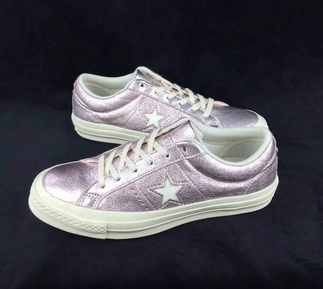 converse one star tennis shoes