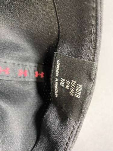 Under Armour Black Youth Fitted Hat Size S/M - Picture 7 of 7