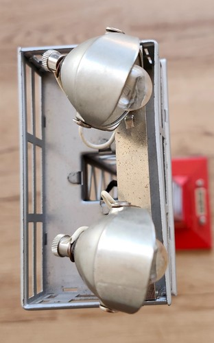 LIONEL No. 92 VINTAGE STD GAUGE FLOODLIGHT TOWER / WORKING LIGHTS Excellent! - Picture 9 of 12