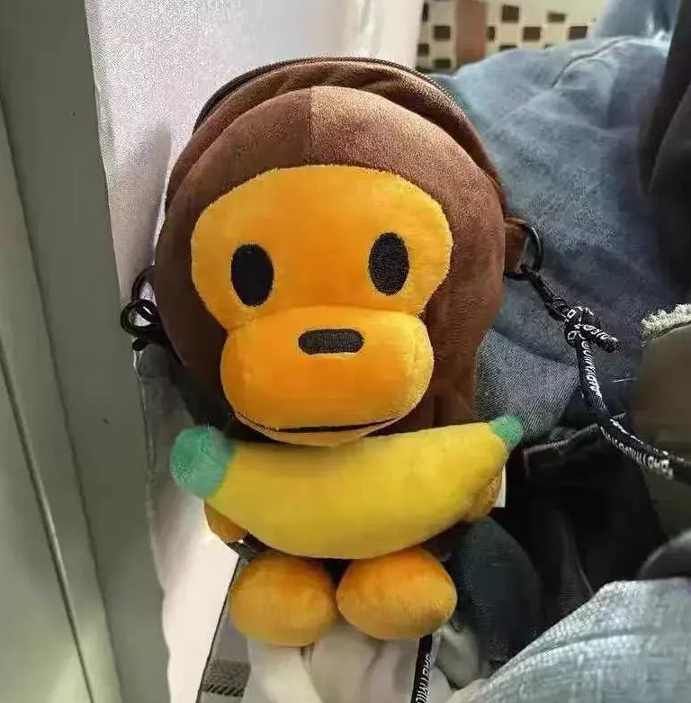 A Bathing Ape BAPE Baby Milo Banana Mobile Pouch Shoulder Bag - NWT 2026